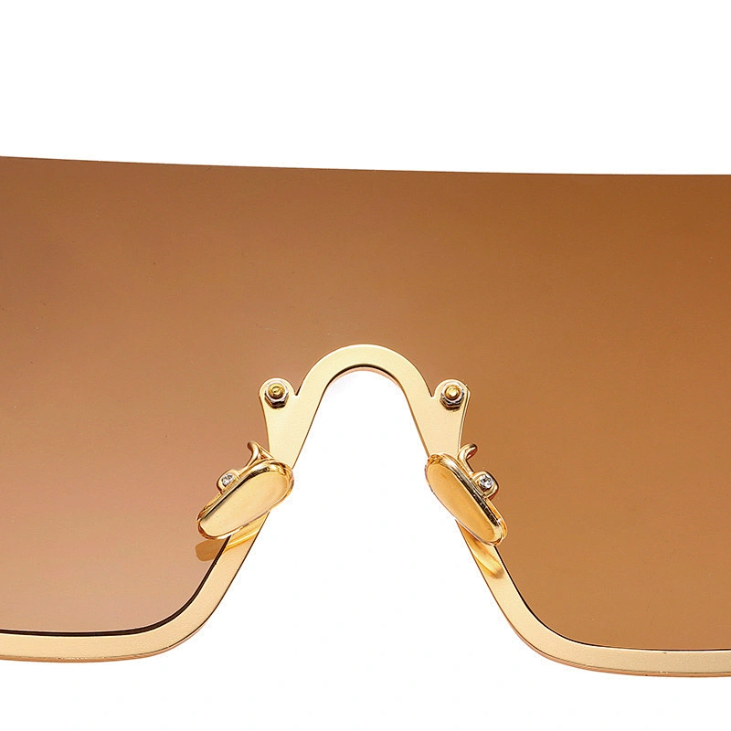 New Exaggerated big frame one piece of European and American fashion show sunglasses personality rivet fashion sunglasses