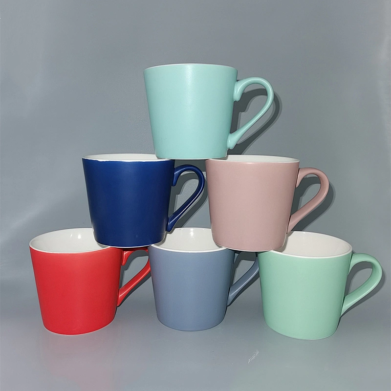 Color glazed V shape mug