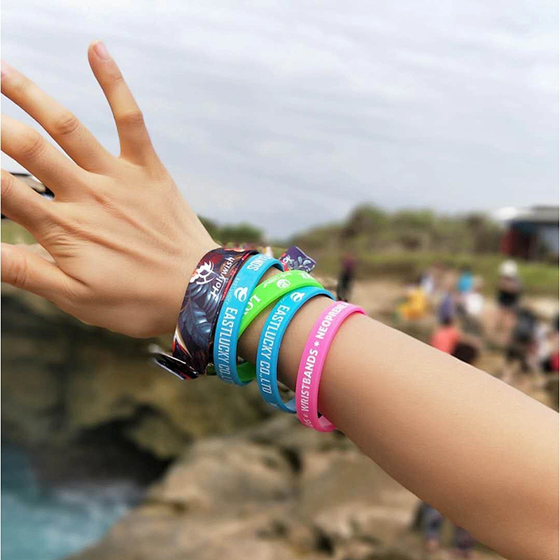 Professional design soccer club / concert silicone wristbands for gift