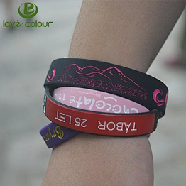 High quality cheap custom personalized silicone bracelets with your logo