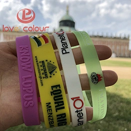 Custom silk print/debossed/embossed rubber silicone bracelet with logo custom silicone wristband