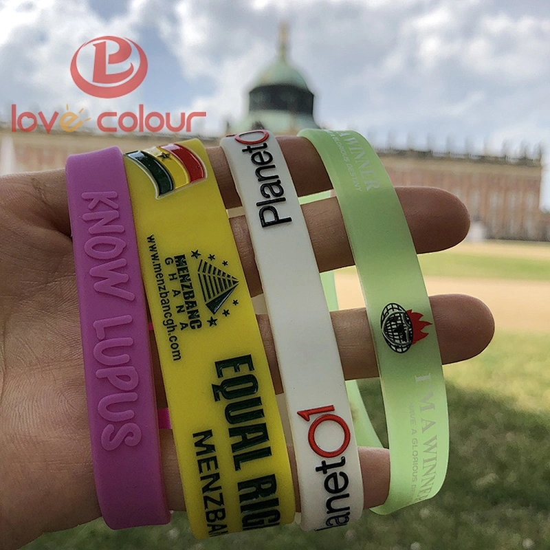 Custom silk print/debossed/embossed rubber silicone bracelet with logo custom silicone wristband
