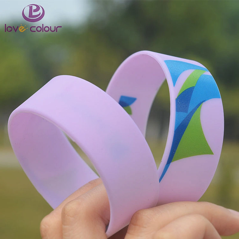 Custom color changed transparent UV silicone wristband / bracelet