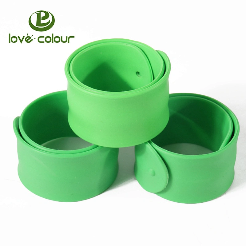 Custom Snap Closure Silicone Slap Wristband Flexible Silicone Material Clap Bracelet For Promotional Items