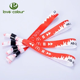 GUANGZHOU manufacture one time use wristbands with metal clip