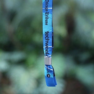Guangzhou supplier promotion give away gift woven wristband
