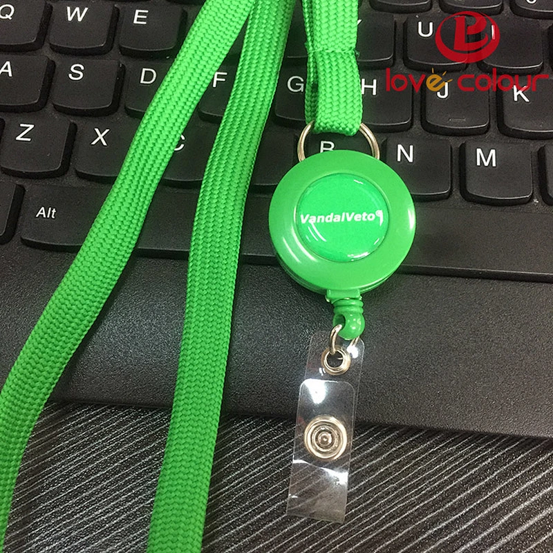 Polyester green color printing your logo lanyard with snap clip retractable ID reel