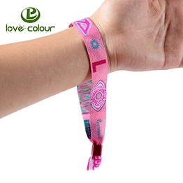 2019 hot style custom logo promotional fabric bracelet wholesale