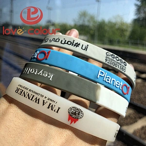 Custom silk print/debossed/embossed rubber silicone bracelet with logo custom silicone wristband