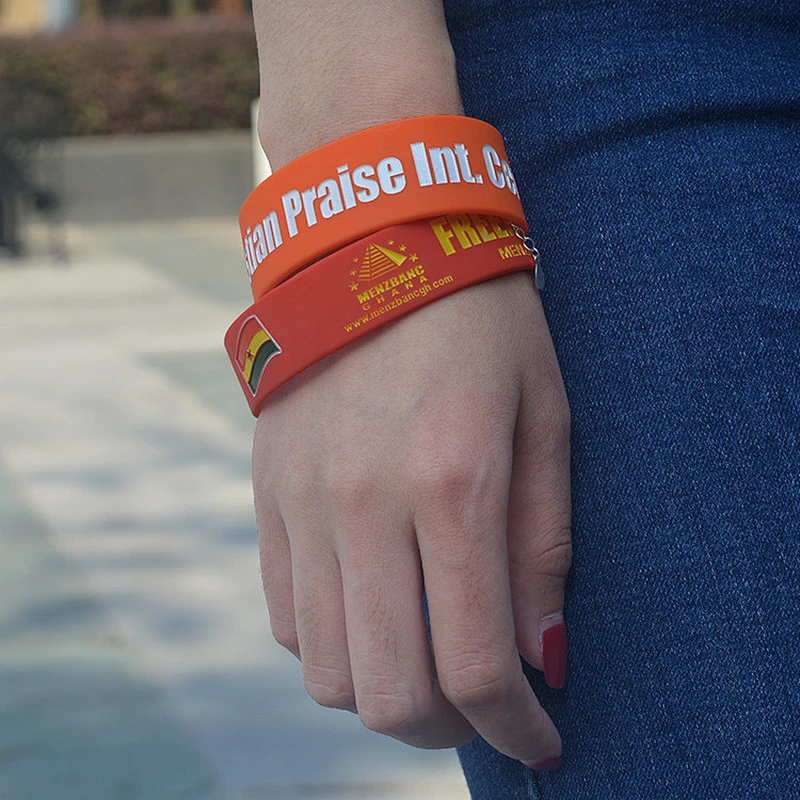 Promotion item eco-friendly silicone wristband with debossed logo