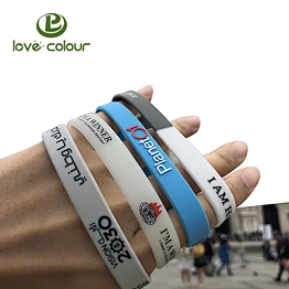 Custom Engraved Lettering Embossed Silicone Wristbands Bracelets for Promotion