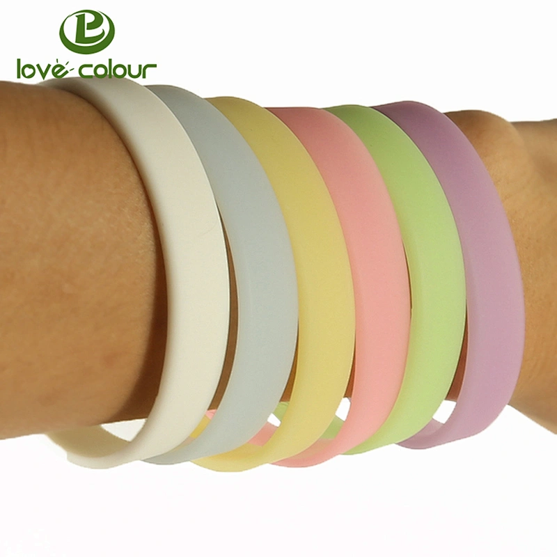 Bulk cheap custom blank silicone wristbands no minimum