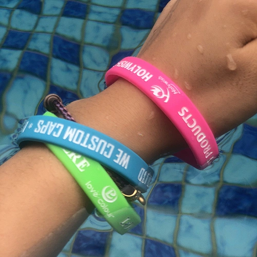 Custom debossed logo thick ink-filled silicone bracelets for new year