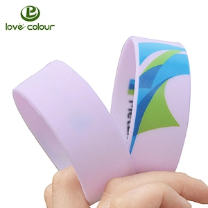 Custom new rubber silicone wristbands with printing your logo or text