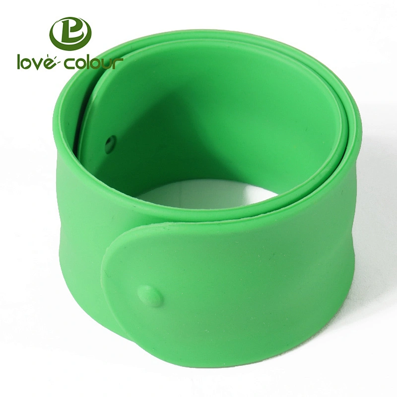 Hot Product Custom Silicone Rubber Snap Bracelets as Promotion Gift
