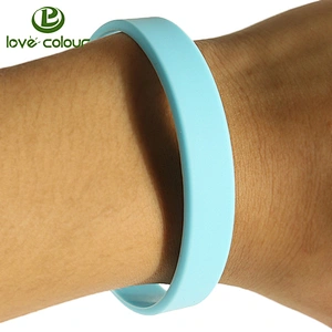 Fashion custom personalized rubber pure black silicone wristbands