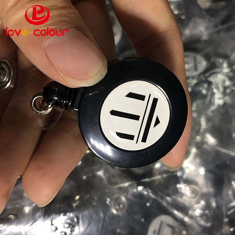 Guangzhou factory cheap custom school security pull badge with eboxy logo