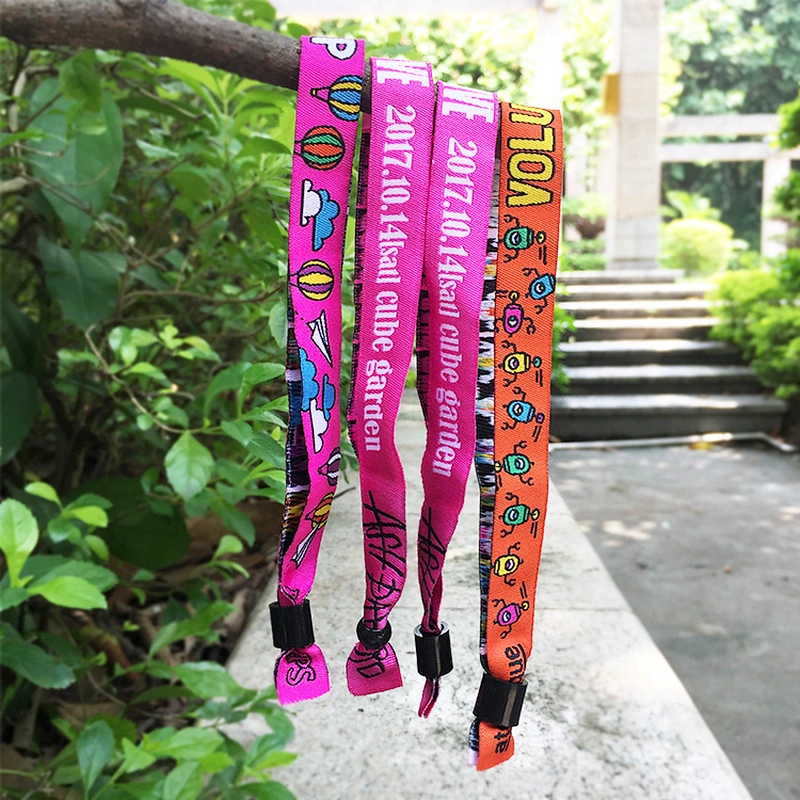 Factory custom polyester club fabric wristband with lock