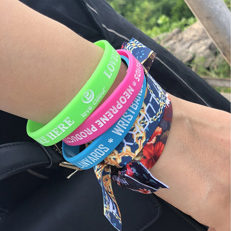 Custom fashion debossed and printing logo silicone wristbands