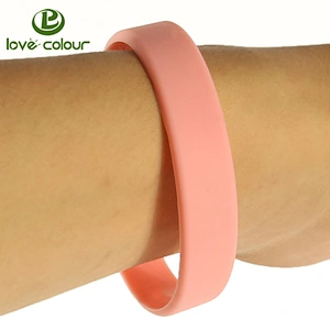 Custom new rubber silicone wristbands with printing your logo or text