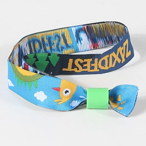 Custom cheap polyester fabric fashion red woven bracelet wristband