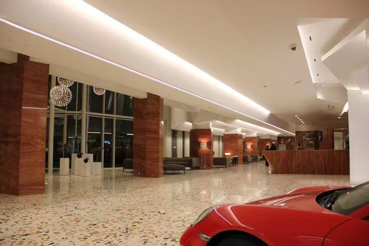 best led strip lights for ceiling