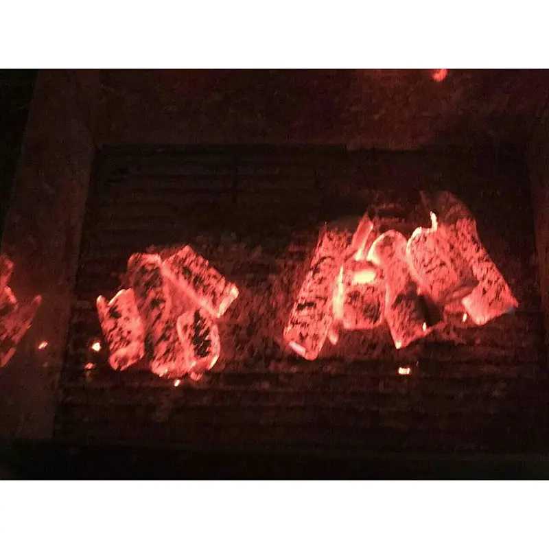Hongqiang Wood Hexagonal BBQ Charcoal Briquettes for Wholesale