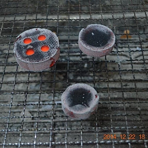 HongQiang Round hookah charcoal supplier in uae