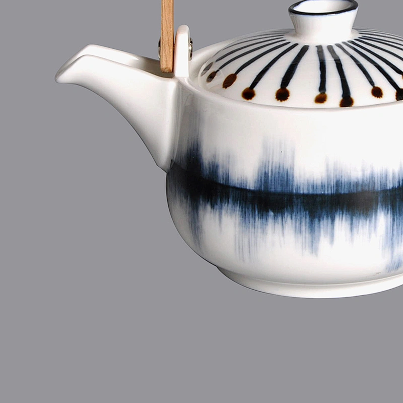 wholesale porcelain antique hotel restaurant ceramic tea pots japanese with wood handle
