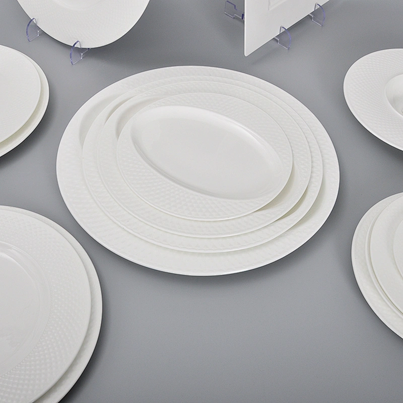 Factory high quality western style porcelain dinner set tableware microwave oven safe hotel white bone china dinnerware set