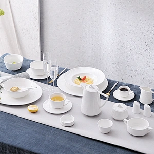 Wholesale Factory Western Stock Restaurant White Round Porcelain Dinner Plates Set