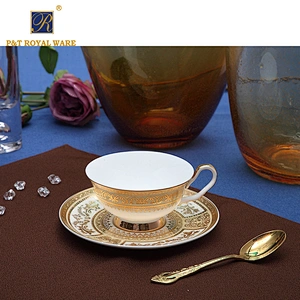 P&T Royal Ware Popular Design Bone China Decal Gold Dishes Plates for Dinner