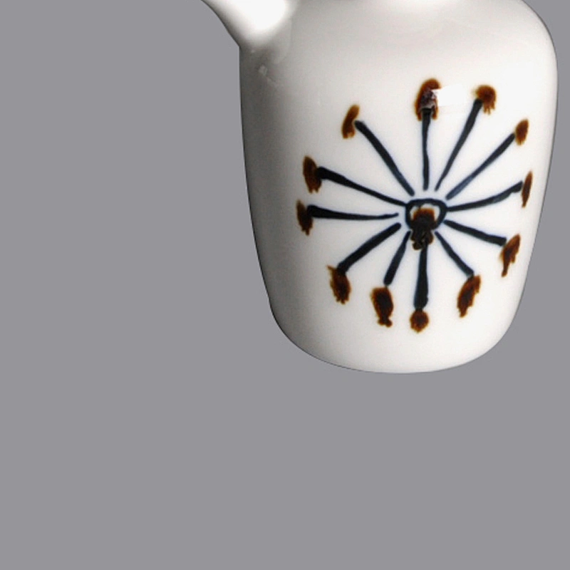 wholesale japanese style white blue ceramic porcelain soy sauce vinegar pot with lid