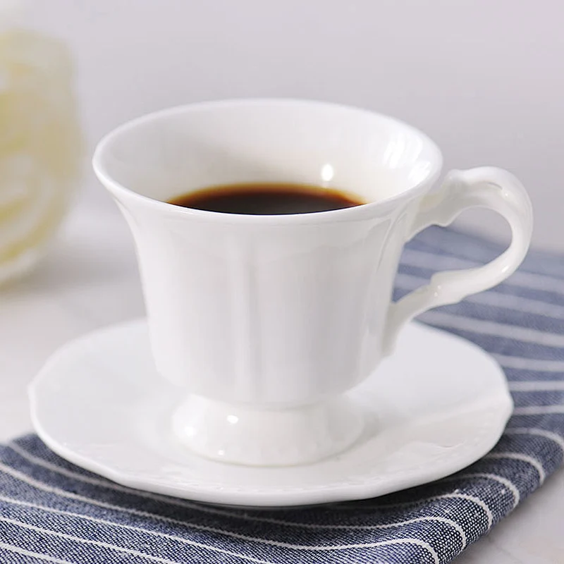 Custom Elegant Design White Restaurant Bone China Dinner Set Dinnerware