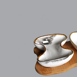 wholesale custom hotel restaurant glazed porcelain ceramic heart plate