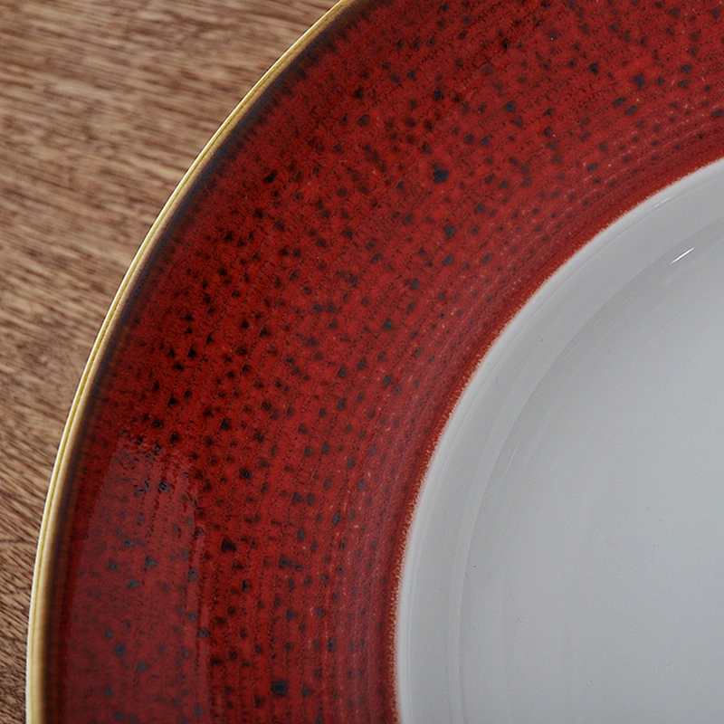 Chaozhou Good Quality In Stock Kiln Red Glaze Ceramic Wide Edge Pasta Plate