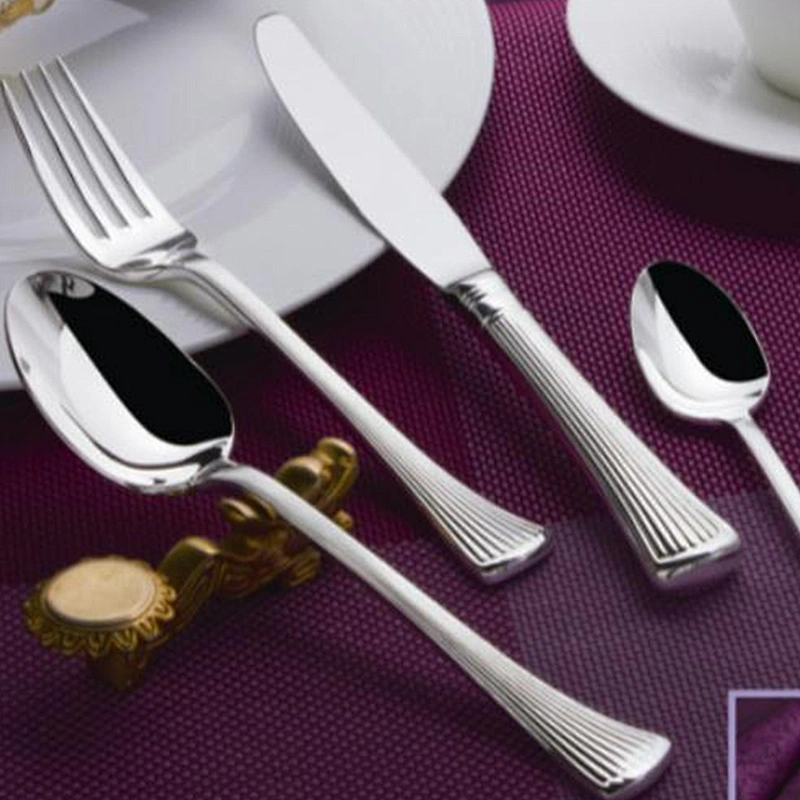 P&T Stainless Steel Silver and Gold Cutlery Set for Hotel