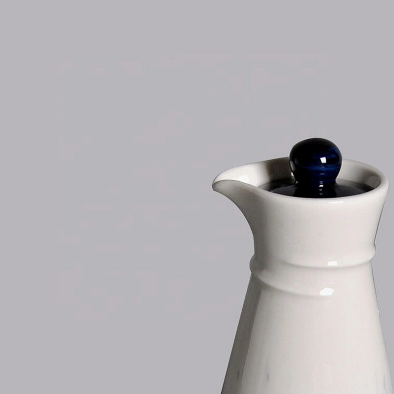 wholesale empty white blue color wine porcelain 170ml japanese sake bottle ceramic