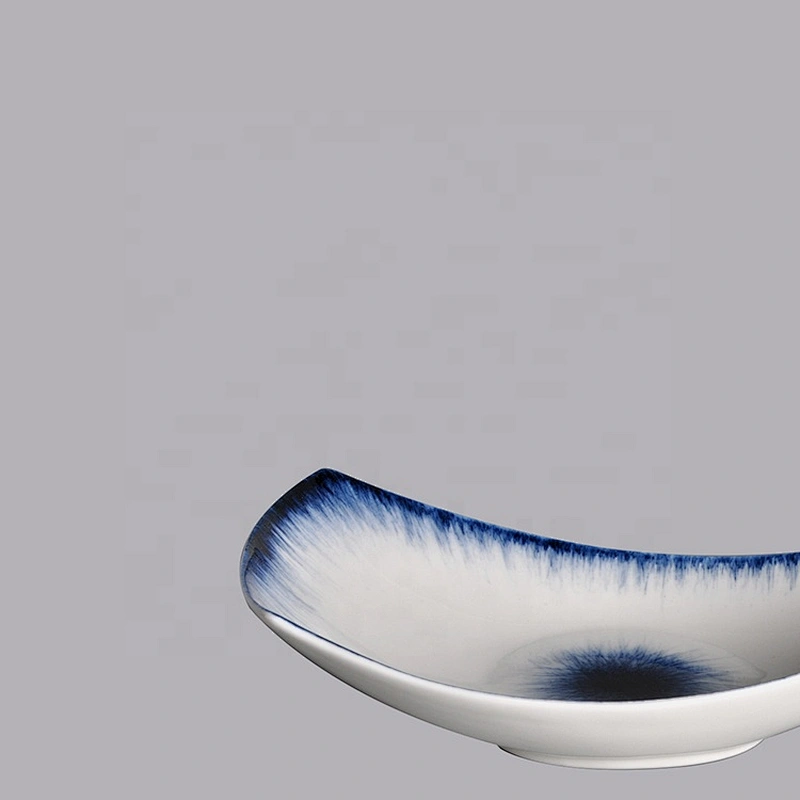 Japanese Tableware Leaf Boat Shaped Ceramic Dinner dessert dish Plate For Restaurant