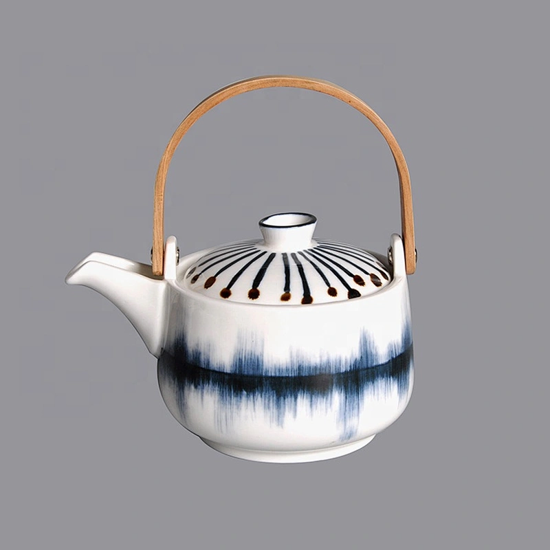 wholesale porcelain antique hotel restaurant ceramic tea pots japanese with wood handle