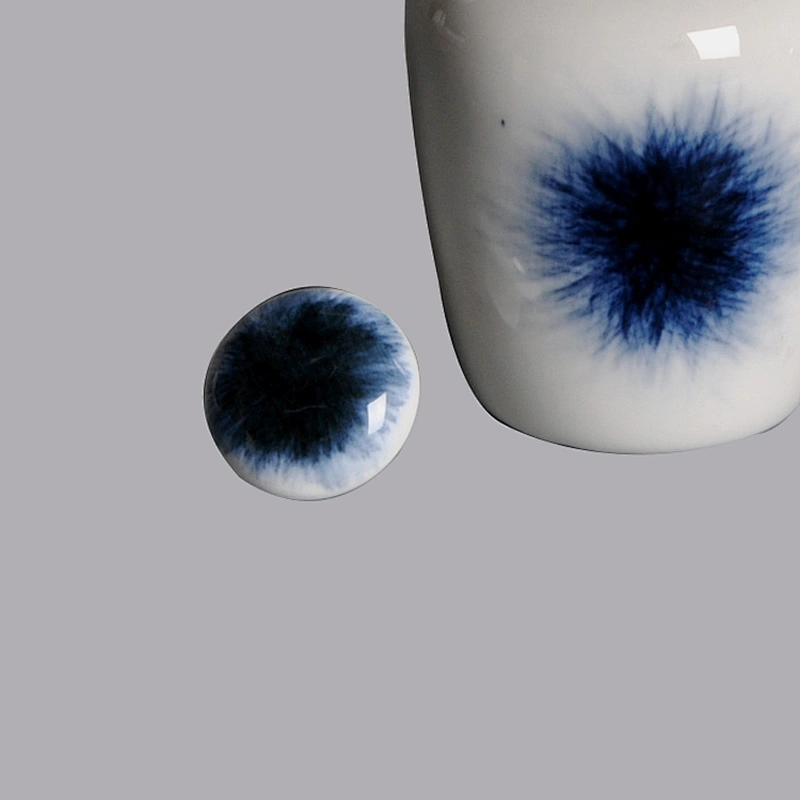 Wholesale Creative Japanese hotel 150ml White Blue Ceramic Porcelain Soy Sauce Vinegar Oil Jar