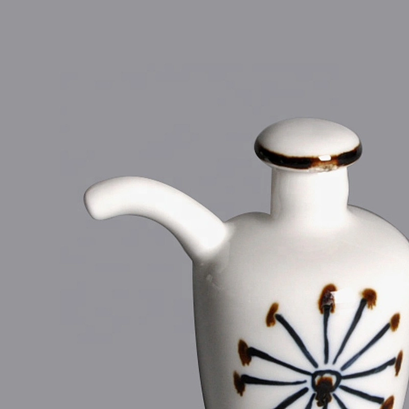 wholesale japanese style white blue ceramic porcelain soy sauce vinegar pot with lid