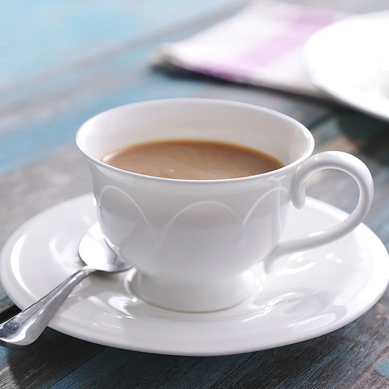 Wholesale Personalized Royal White Restaurant Bone China Tea Cups And Saucers