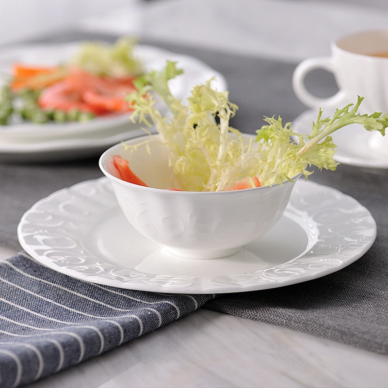 P&T Royal Ware custom chaozhou white round embossed bone china ceramic dinner plates for restaurant