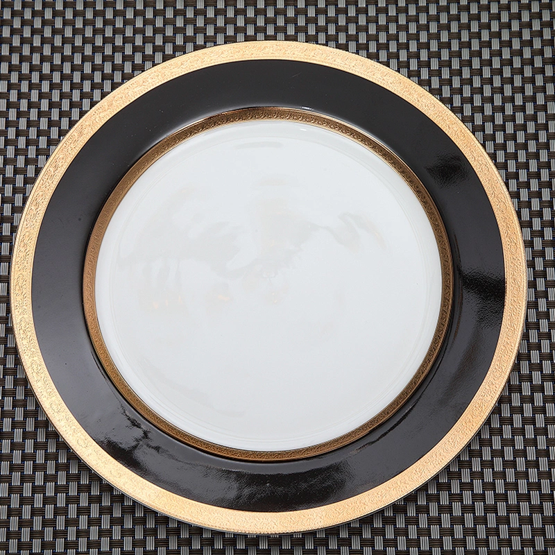Bone China Manufacturer High Quality Embossed Golden Decal Plates Bone China Hotel Tableware Luxurious Event Catering Dinnerware