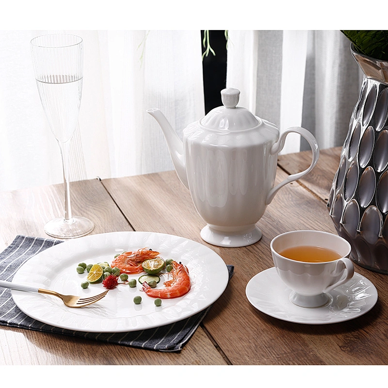 White bone china dinnerware dinner set for restaurant hotel