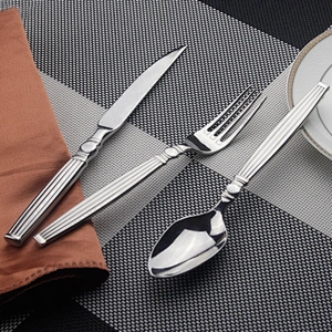 High Grade Stainless Steel Cutlery Custom Logo 304 Stainless Steel Spoons Forks Knives Flatware Set Couverts Set for Hotel