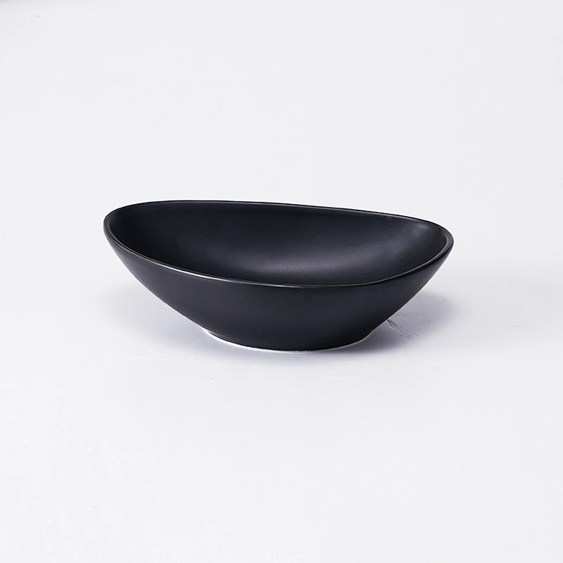 Wholesale black porcelain triangle shallow ceramic bowl