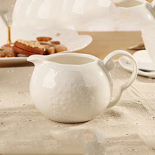 wholesale New Elegant hotel white ceramic milk jug