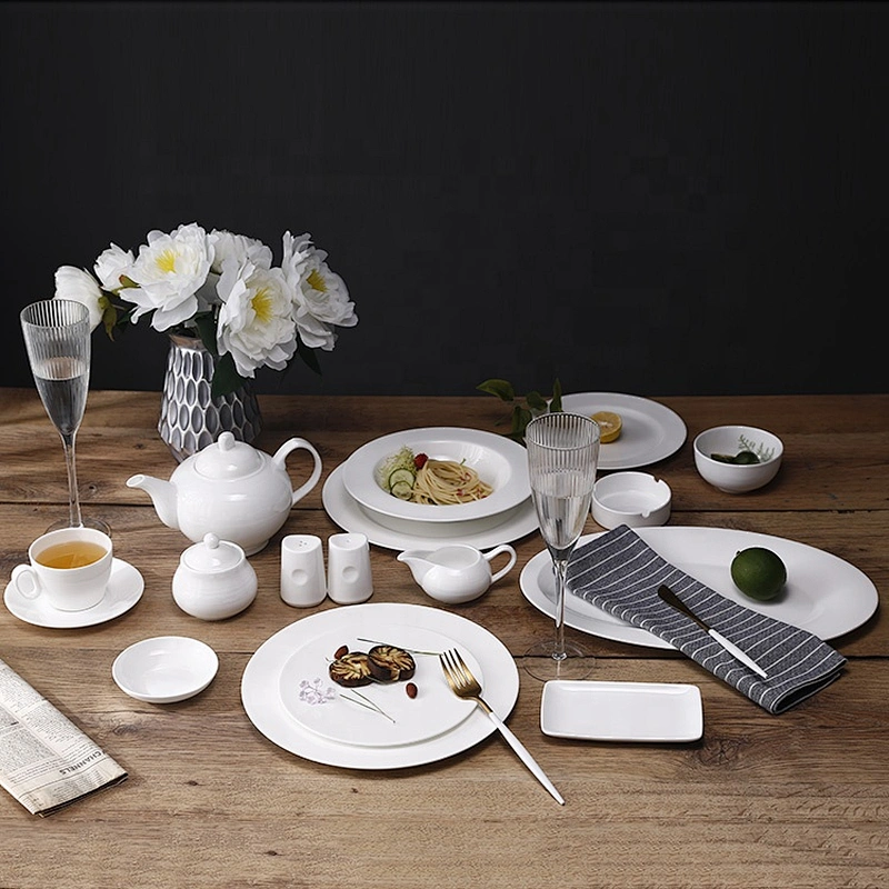 P&T Royal Ware Ceramic Wholesale Price Luxury High Quality Hotel Bone China Dinnerware Set